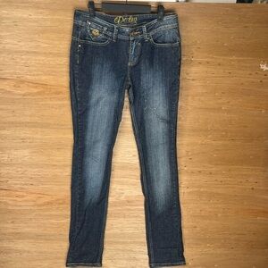 Dereon women’s Jeans‎ color blue. Size. 9/10